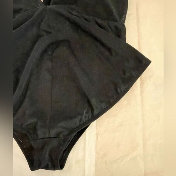 2XL Time and Tru rich black with sheer one piece v neck swim suit - Picture 10 of 14